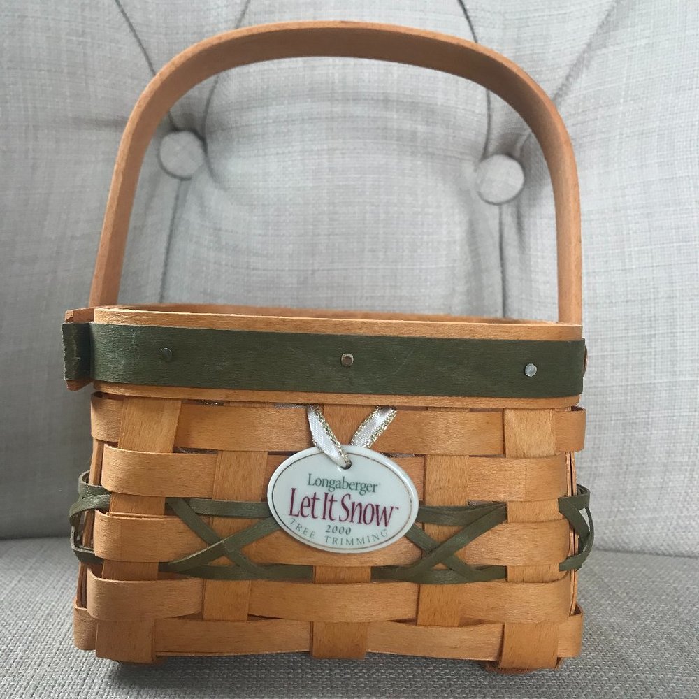 Signed 2000 Tree Trimmings Longaberger Basket